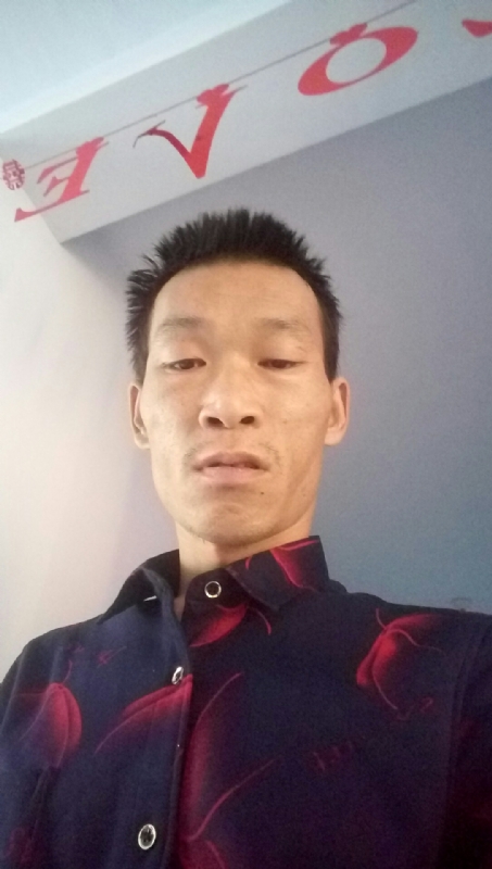 向阳的第一张照片--惠民认干亲服务网